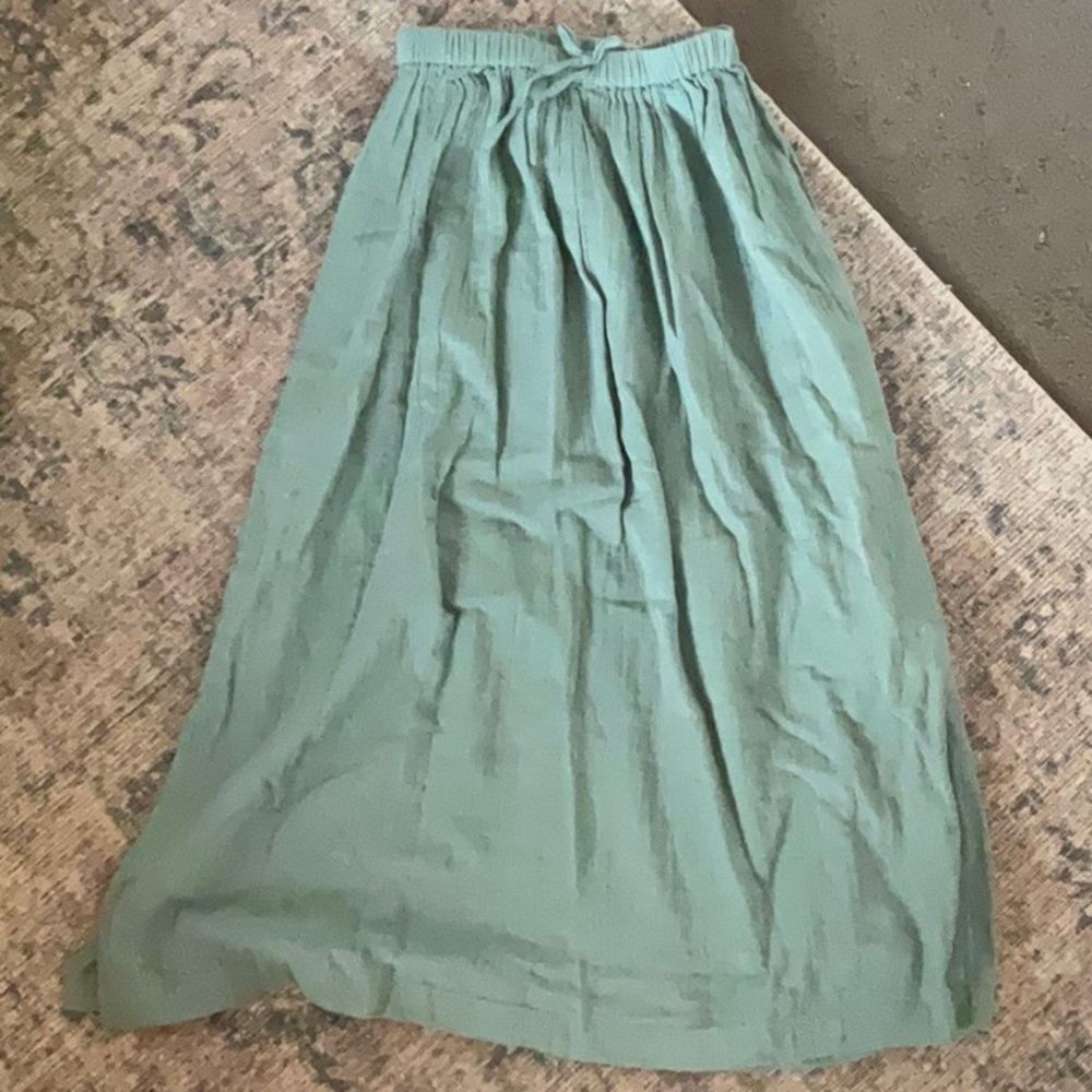 Light green skirt